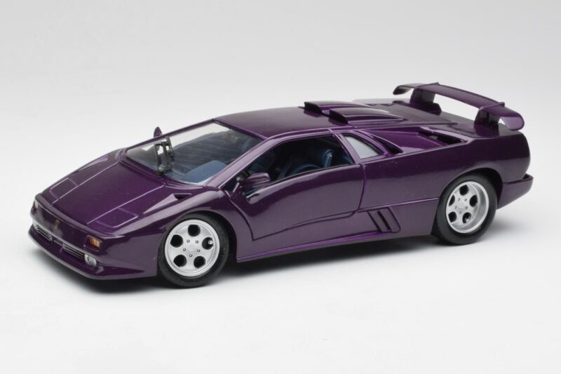 Lamborghini Diablo Jota Lila Maisto 1:18 50276 Druckguss