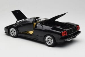 Lamborghini Diablo Roadster Schwarz AUTOart 1:18 70093-R1 Druckguss — Bild 6 von 10