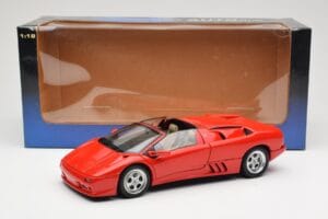 Lamborghini Diablo Roadster Rot AUTOart 1:18 70091 Druckguss — Bild 8 von 8