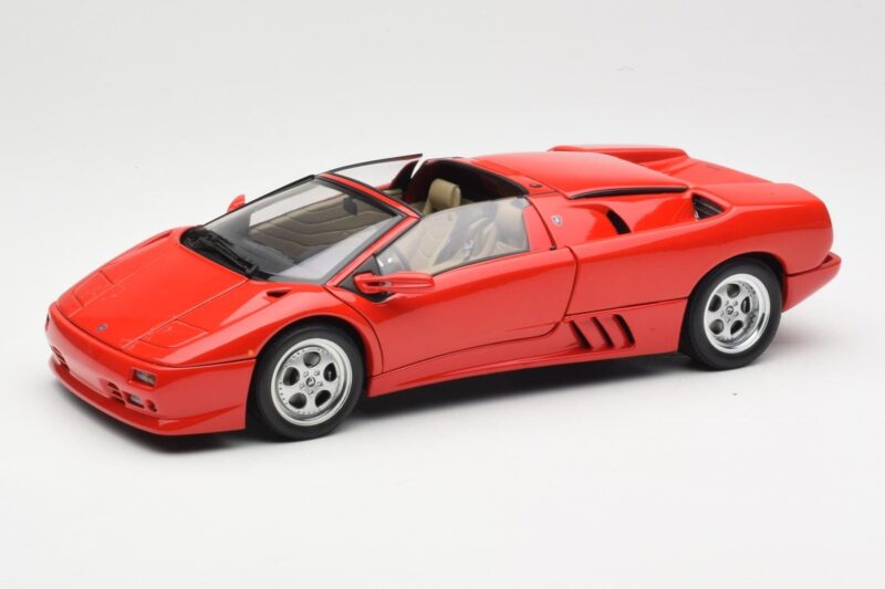 Lamborghini Diablo Roadster Rot AUTOart 1:18 70091 Druckguss