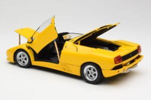 Lamborghini Diablo Roadster Gelb AUTOart 1:18 70092 Druckguss — Bild 5 von 8