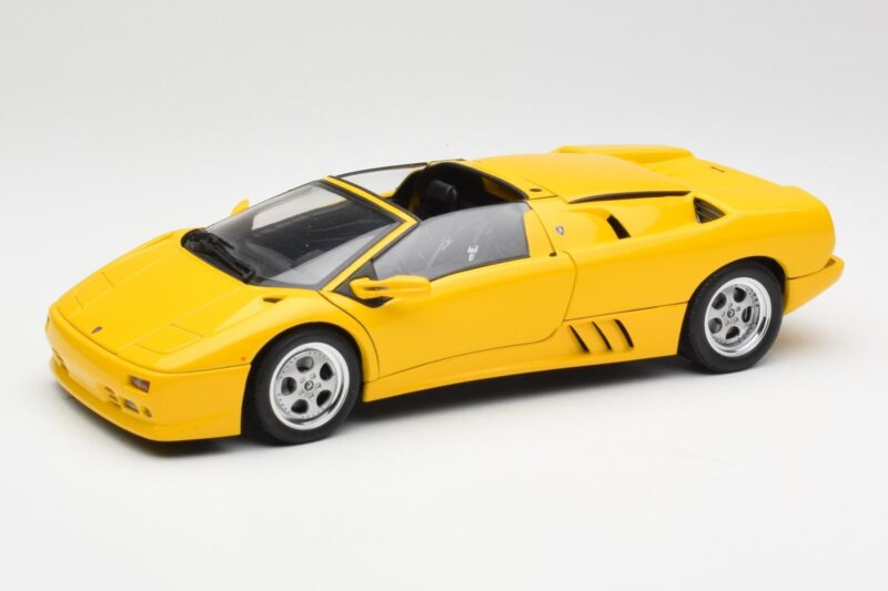 Lamborghini Diablo Roadster Gelb AUTOart 1:18 70092 Druckguss