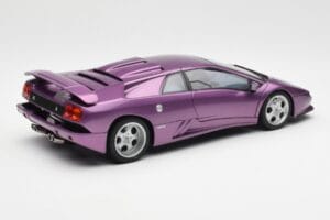 Lamborghini Diablo SE30 Jota Metallic Lila AUTOart 1:18 79142 Komposit — Bild 3 von 8