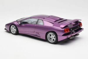 Lamborghini Diablo SE30 Jota Metallic Lila AUTOart 1:18 79142 Komposit — Bild 7 von 8