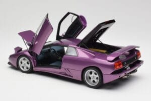 Lamborghini Diablo SE30 Anniversary Edition Metallic Lila AUTOart 1:18 79158 Druckguss — Bild 5 von 8