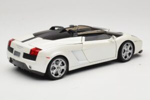 Lamborghini Gallardo Concept Weiß Mondo Motors 1:18 146432 Druckguss — Bild 3 von 8