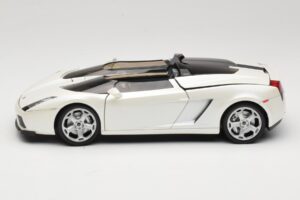 Lamborghini Gallardo Concept Weiß Mondo Motors 1:18 146432 Druckguss — Bild 4 von 8