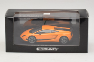 Lamborghini Gallardo LP570-4 Superleggera Orange Metallic Minichamps 1:43 400103841 Druckguss — Bild 5 von 5