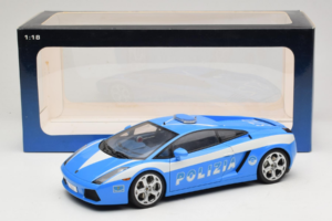 Lamborghini Gallardo Polizia AUTOart 1:18 74576 Druckguss — Bild 8 von 8