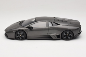 Lamborghini Reventon Matte Grey AUTOart 1:18 74591 Druckguss — Bild 4 von 8