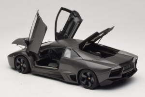 Lamborghini Reventon Matte Grey AUTOart 1:18 74591 Druckguss — Bild 5 von 8