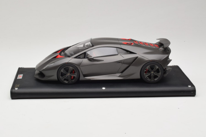 Lamborghini Sesto Elemento Matte Black MR Collection 1:18 LAMB054 Resin