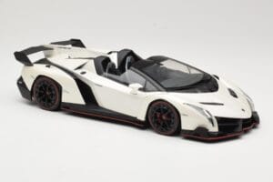 Lamborghini Veneno Roadster Weiß Mit Roter Linie Kyosho 1:18 C09502W Druckguss — Bild 4 von 6