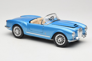 Lancia Aurelia B24 Spider Blau Bburago 1:18 3010-M1 Druckguss — Bild 6 von 8