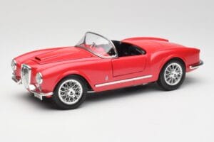 Lancia Aurelia B24 Spider Rot Bburago 1:18 3010 Druckguss