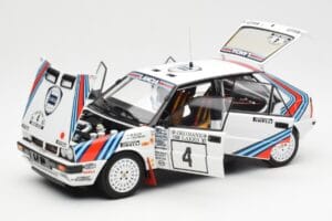 Lancia Delta HF 4WD #4 M. Alen / I. Kivimaki Martini Rally 1000 Lakes 1987 Kyosho 1:18 08960B Druckguss — Bild 2 von 8