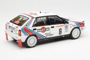 Lancia Delta HF 4WD #6 M. Biasion / T. Siviero Martini Rally Monte Carlo 1987 Kyosho 1:18 08960A Druckguss — Bild 3 von 8