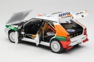 Lancia Delta HF Integrale Evo II Totip #5 A. Aghini / S. Farnocchia Rally Monte Carlo 1993 Kyosho 1:18 08348F Druckguss — Bild 5 von 8