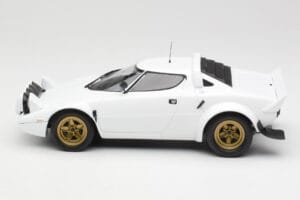 Lancia Stratos HF Stradale Weiß Minichamps 1:18 155741700 Druckguss — Bild 3 von 6