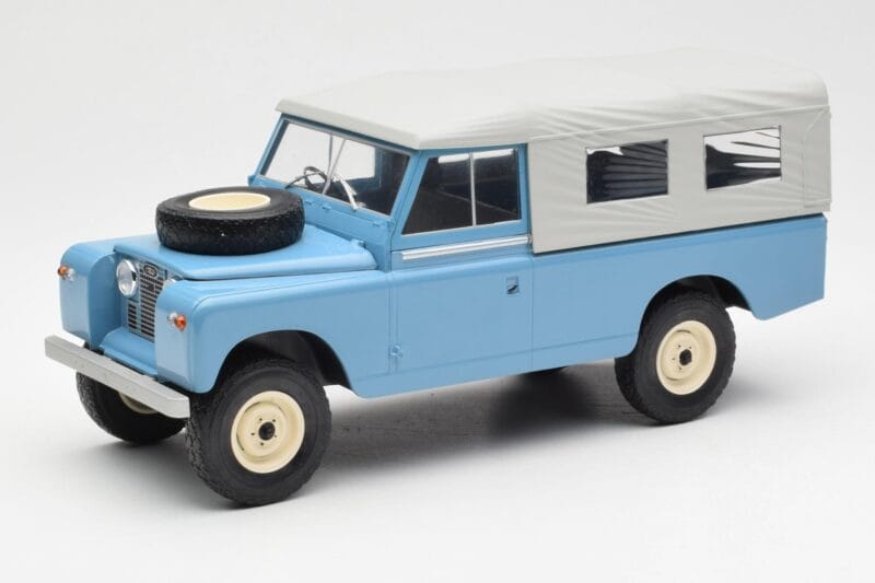 Land Rover Series II 109 Pick Up Closed Blau MCG 1:18 MCG18094 Druckguss