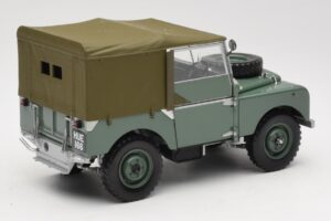 Land Rover 88 Series I Grün Minichamps 1:18 150168900 Druckguss — Bild 3 von 8