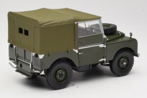 Land Rover 88 Series I Matt Green Minichamps 1:18 150168909 Druckguss — Bild 3 von 8