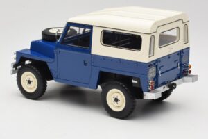 Land Rover Lightweight Series III Dunkelblau BoS Models 1:18 BOS382 Resin — Bild 5 von 6