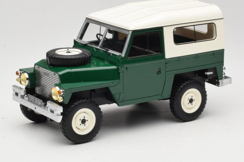 Land Rover Lightweight Series III Hard Top Dunkelgrün BoS Models 1:18 BOS355 Resin