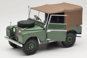 Land Rover Series 1 88 Grün Minichamps 1:18 150168912 Druckguss — Bild 2 von 8