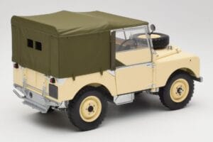 Land Rover Series I 88 Sand Beige Matt Minichamps 1:18 150168905 Druckguss — Bild 3 von 8