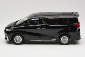 Lexus LM300h Schwarz Kyosho 1:18 08963BK Druckguss — Bild 4 von 8