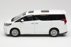 Lexus LM300h White Pearl Kyosho 1:18 08963WP Druckguss — Bild 4 von 8