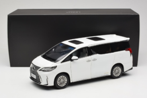 Lexus LM300h White Pearl Kyosho 1:18 08963WP Druckguss — Bild 8 von 8