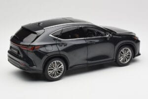 Lexus NX450h+ AZ20 Schwarz Kyosho 1:18 08968GBK Resin — Bild 3 von 8