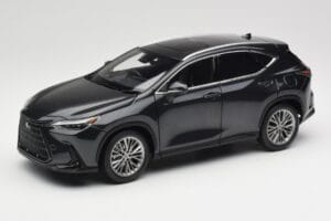Lexus NX450h+ AZ20 Schwarz Kyosho 1:18 08968GBK Resin