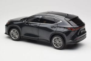 Lexus NX450h+ AZ20 Schwarz Kyosho 1:18 08968GBK Resin — Bild 7 von 8