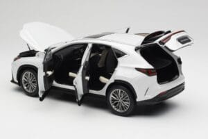 Lexus NX450h+ AZ20 Weiß Kyosho 1:18 08968Q Resin — Bild 5 von 8