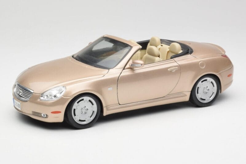 Lexus SC430 Beige Maisto 1:18 31629 Druckguss