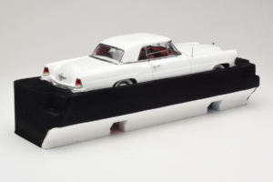 Lincoln Continental Mark II Weiß Road Signature 1:18 20078-P1 Druckguss — Bild 2 von 6