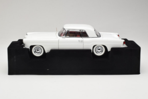 Lincoln Continental Mark II Weiß Road Signature 1:18 20078-P1 Druckguss — Bild 3 von 6