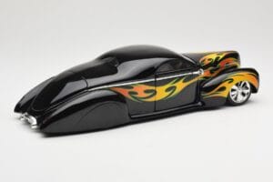 Lincoln Zephyr Scrape Custom Schwarz mit Flammen Hot Wheels 1:18 57319 Druckguss — Bild 3 von 8