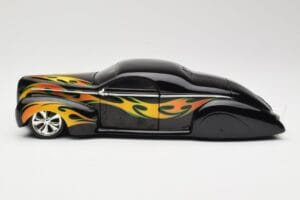 Lincoln Zephyr Scrape Custom Schwarz mit Flammen Hot Wheels 1:18 57319 Druckguss — Bild 4 von 8