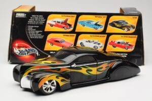 Lincoln Zephyr Scrape Custom Schwarz mit Flammen Hot Wheels 1:18 57319 Druckguss — Bild 8 von 8