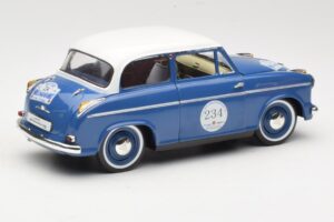 Lloyd Alexander TS #234 Blau Revell 1:18 08463 Druckguss — Bild 3 von 8