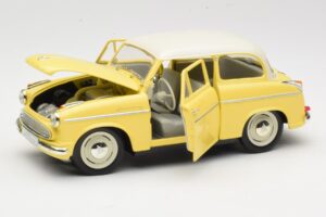 Lloyd Alexander TS Gelb Revell 1:18 08958 Druckguss — Bild 2 von 8