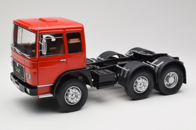 MAN 16304 F7 Rot Road Kings 1:18 RK180053 Druckguss