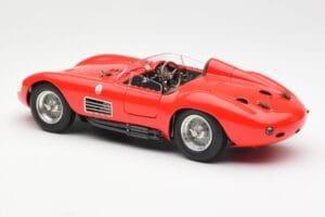 Maserati 300S Rot CMC 1:18 M-105 Druckguss — Bild 5 von 6