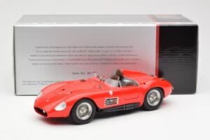 Maserati 300S Rot CMC 1:18 M-105 Druckguss — Bild 6 von 6