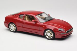 Maserati 3200 GT Dunkelrot Bburago 1:18 3341-M2 Druckguss — Bild 6 von 8