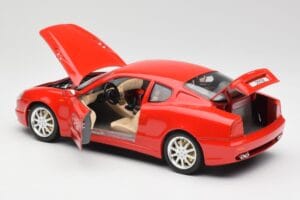 Maserati 3200 GT Rot Bburago 1:18 3341 Druckguss — Bild 5 von 8